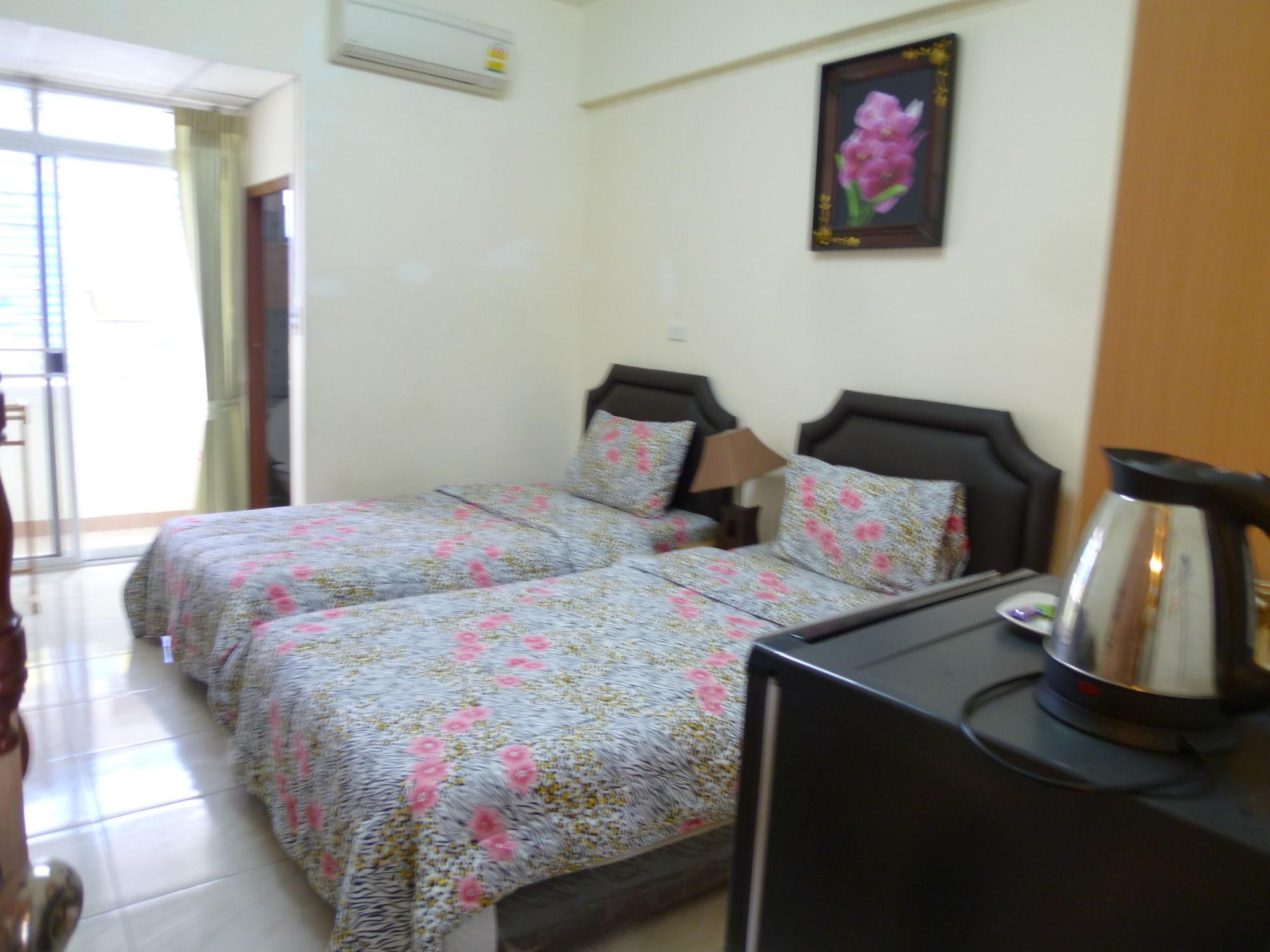 Vanlisut Hotel Ngamwongwan Nonthaburi Exterior foto